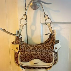 DKNY Thompson shoulder bag